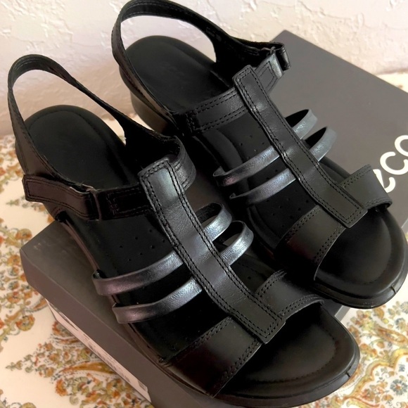 Ecco sandals size 40 - Picture 1 of 7
